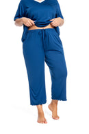 Ladies Capri-length Bottoms